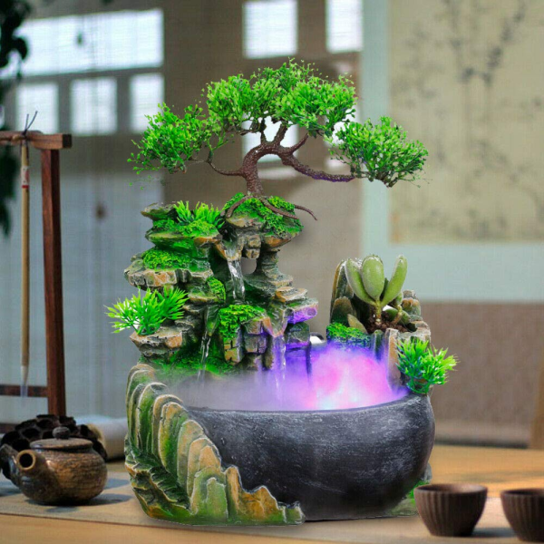 Fontaine d'intérieur Feng Shui avec boule de cristal LED et vaporisateur Fontaine de table avec jardin de pierres décoratives et étang Jeu d'eau de bureau Cascade